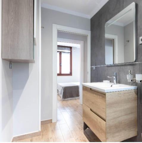 Apartament A Tan Solo 800 Metros De San Mames Bilbao Zewnętrze zdjęcie